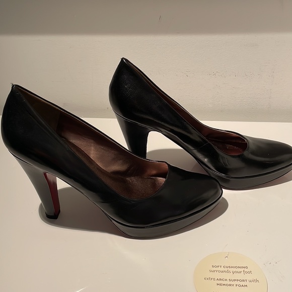 MARC FISHER BRAND NEW BLACK LEATHER PLATFORM HEELS - Picture 6 of 13